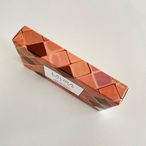Laura Geller Hi-Def Duo Bronzer Palette - Picture 6 of 12